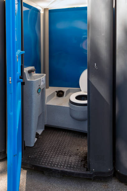 Best Portable restroom trailer rental  in New Haven, IN